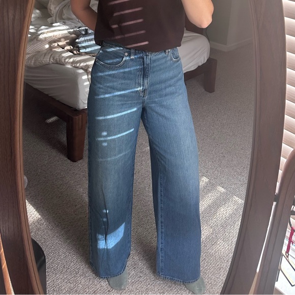 Madewell Wide Leg Jeans - Medium Wash (Size 29, 32” inseam) - Picture 2 of 4